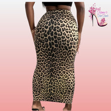 Load image into Gallery viewer, Plus Cheetah Skirt
