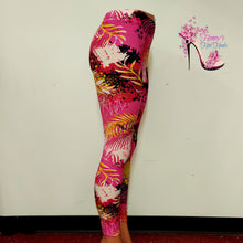 Load image into Gallery viewer, Pink Grafitti Leggings
